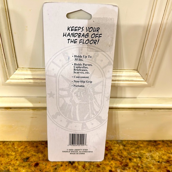 NEW SET OF 2 PORTABLE METAL WITH BLING POCKETBOOK HOOKS HOLDS UP TO 35 POUNDS - Picture 2 of 4